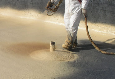 What are the benefits to spray foam roofing in Lakewood?